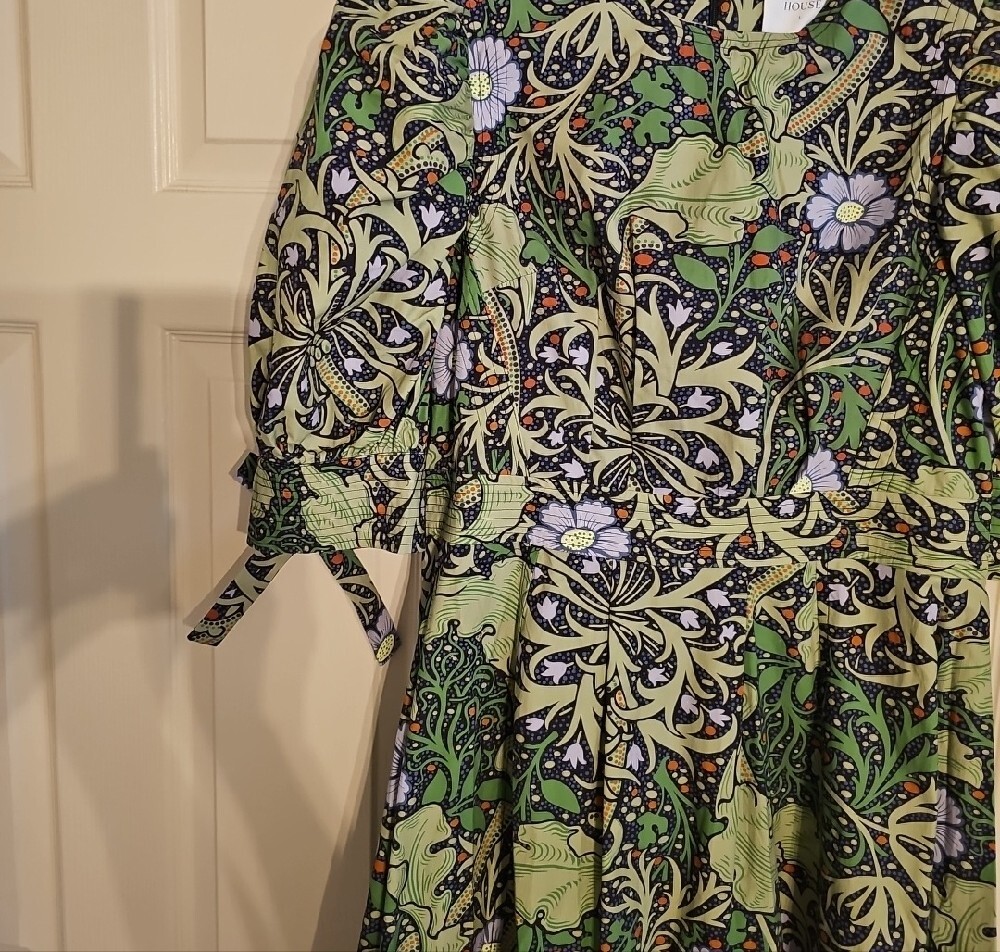 NWT Hyacinth House Green Floral Midi Dress with Puff Sleeves - Picture 4 of 9